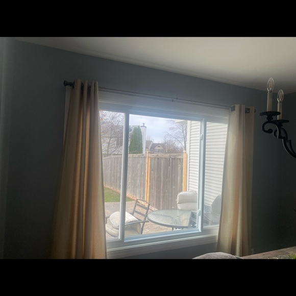 Curtains - Picture 2 of 8